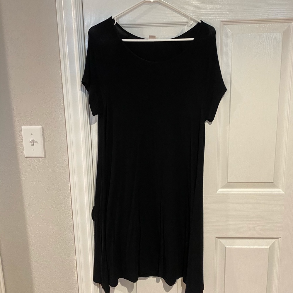 Old Navy Black T-Shirt Dress